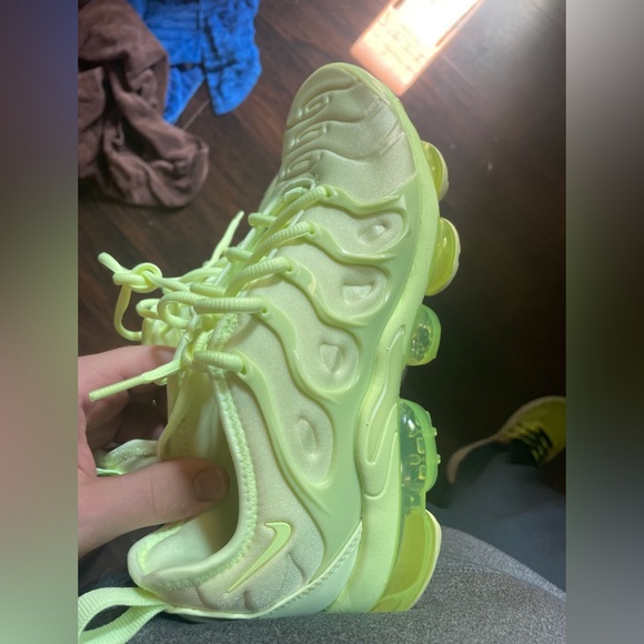 Women’s size 7. Worn 1 time. Great condition. - Picture 4 of 6